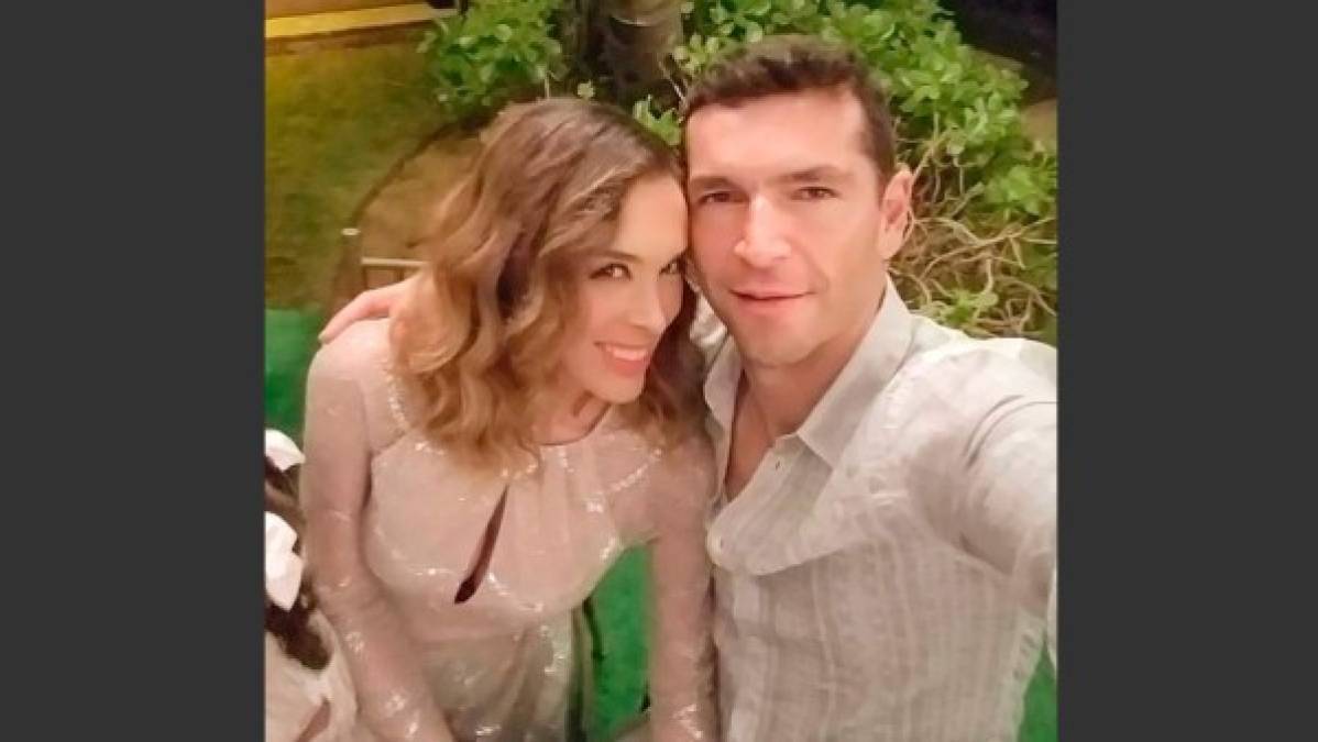 Ahora está casada con el piloto de carreras Martín Fuentes.<br/><br/>