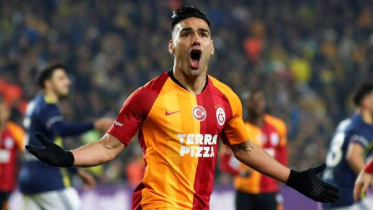 Radamel Falcao: Según diversos medios internacionales, el delantero colombiano dejará al Galatasaray y se convertirá en nuevo jugador del Inter Miami de la MLS de Estados Unidos.<br/>