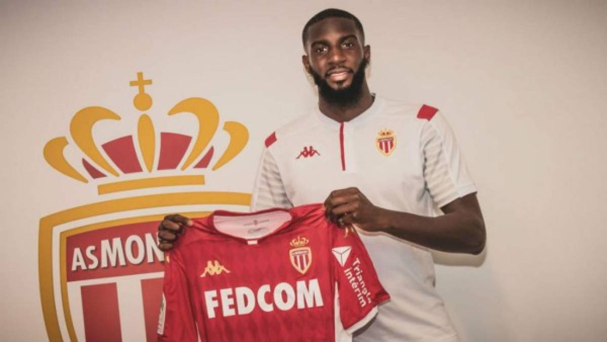 Según apunta Le10Sport, el Chelsea pide cerca de 35 millones de euros al Paris Saint-Germain por el pase de Tiemoué Bakayoko, jugador cedido en este curso por la entidad londinense al Monaco<br/>