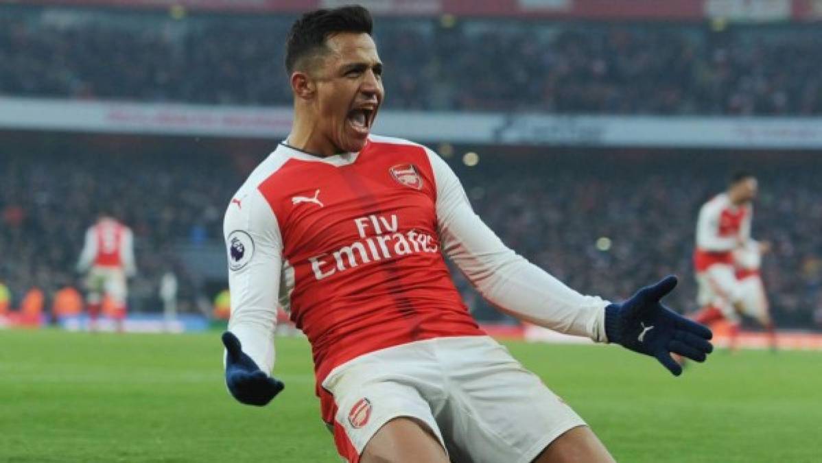 CONFIRMADO. Se terminó la novela de Alexis Sánchez. El delantero chileno se quedará una temporada más en el Arsenal. Manchester City y Bayern Múnich eran los equipos interesados.