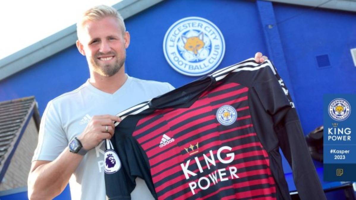 Kasper Schmeichel, portero del Leicester City, renueva con el club inglés hasta 2023.