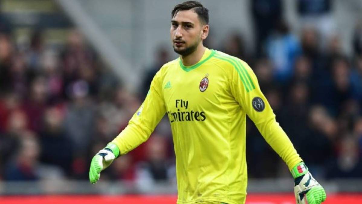 Informa La Gazzetta dello Sport que el AC Milan valora vender al joven portero italiano Donnarumma, en el club rossonero le temen al Fair Play Financiero.<br/>