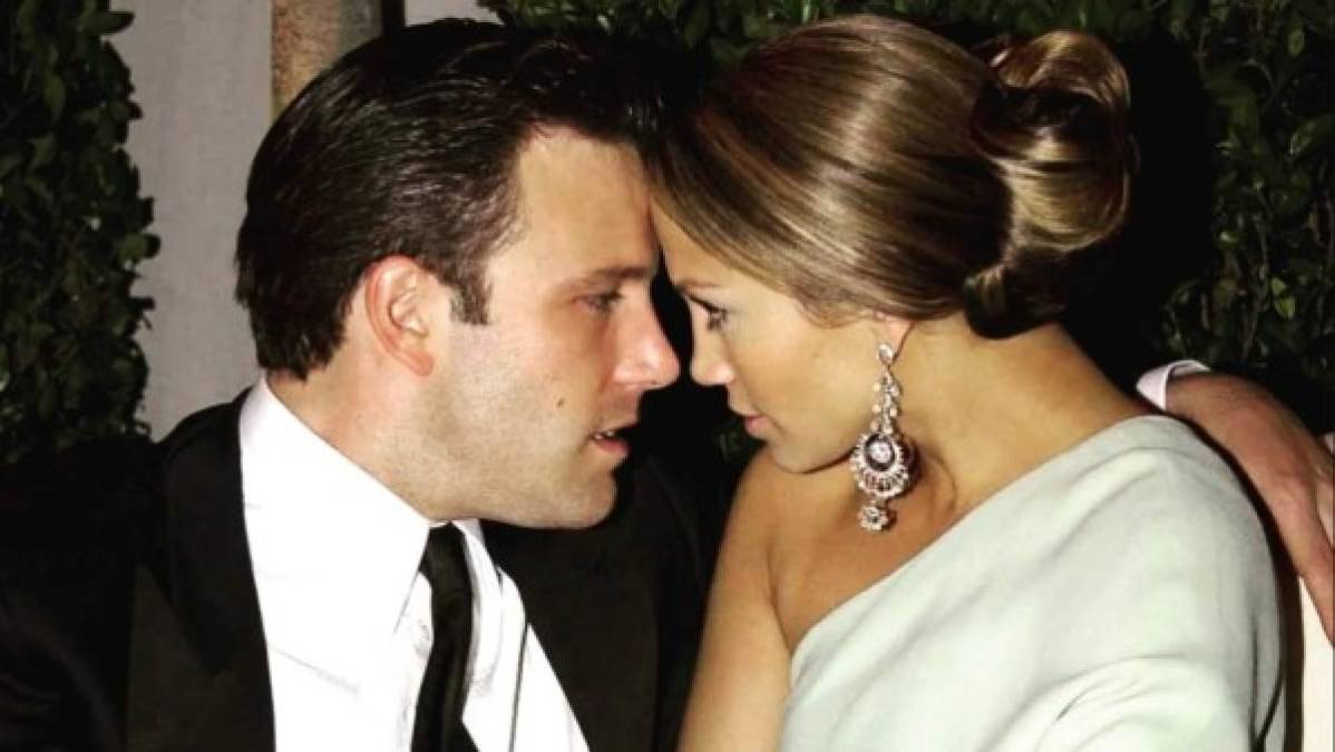 Jennifer López y Ben Affleck le han dado una nueva oportunidad a su historia de amor después de haberse separado hace 17 años, sin embargo, fuentes cercanas a la Diva del Bronx aseguran que ella nunca dejó de amar al actor estadounidense. <br/>