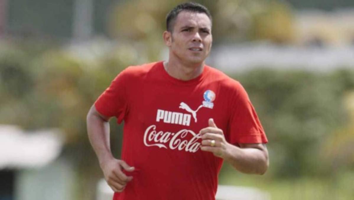 Rolando López: LLegó a jugar en el Olimpia y hoy juega en el FC Brasilia de Río Lindo.