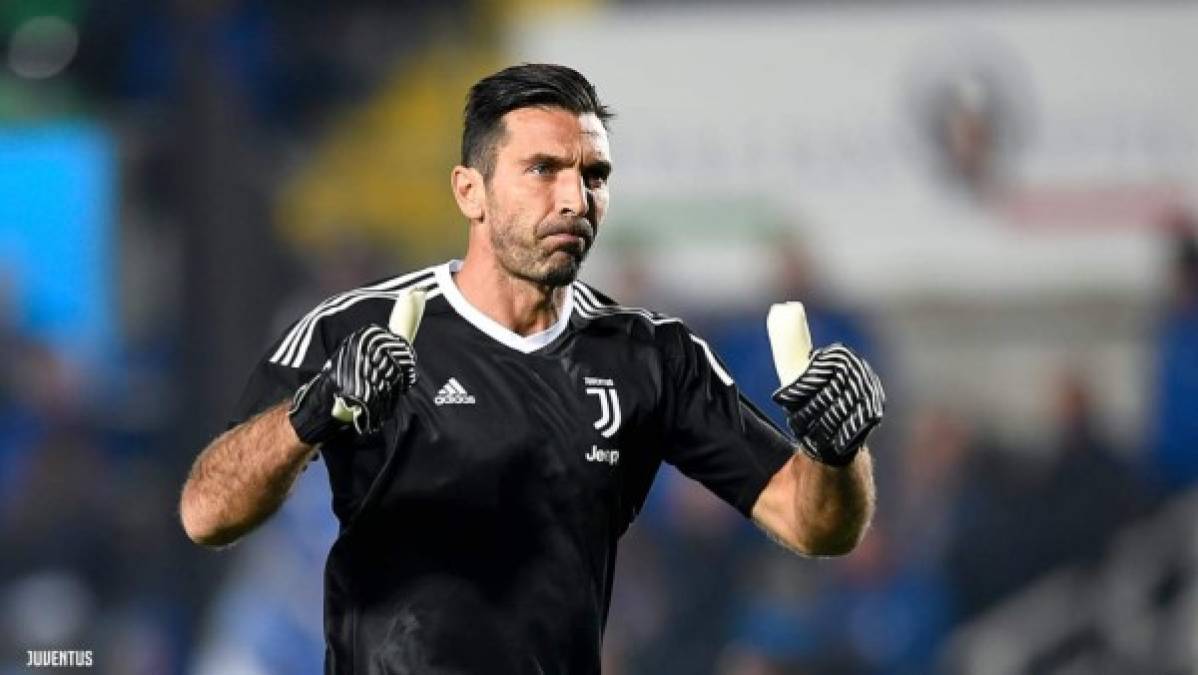 Tal y como informa la Gazzetta dello Sport, el Parma y Gianluigi Buffon ya habrían llegado a un acuerdo para la vuelta del portero al estadio Ennio Tardini, 20 años después. La información señala que el anuncio del fichaje es inminente y que el guardameta se comprometería por dos años con el club cruzado.<br/><br/>Foto Página Oficial Juventus