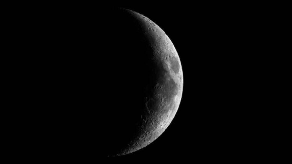 Los astrónomos estarán pendientes del cielo el próximo viernes 30 de septiembre, cuando una segunda luna nueva haga su aparición en el hemisferio occidental, ya que se trata de un extraño fenómeno que ocurre cada 32 meses y que se conoce como 'luna negra'.