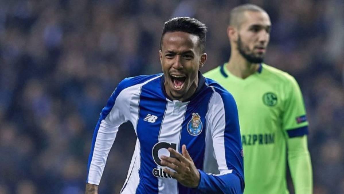 Real Madrid anunció ya el fichaje para las próximas seis temporadas del central brasileño del Oporto Éder Militao por 50 millones de euros, convirtiéndose en el primer fichaje de la nueva era Zidane. El club blanco ha pagado la cláusula de rescisión del jugador de 50 millones de euros, según un comunicado del Oporto.