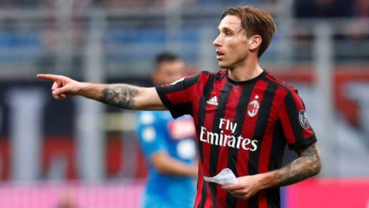 Lucas Biglia: El mediocampista argentino ha sido ofrecido a la Premier. El Daily Mail informa que Norwich y Watford han sido contactados por el Milan por si tienen interés en fichar al argentino. El diario inglés también menciona que ha sido ofrecido al Celta de Vigo.