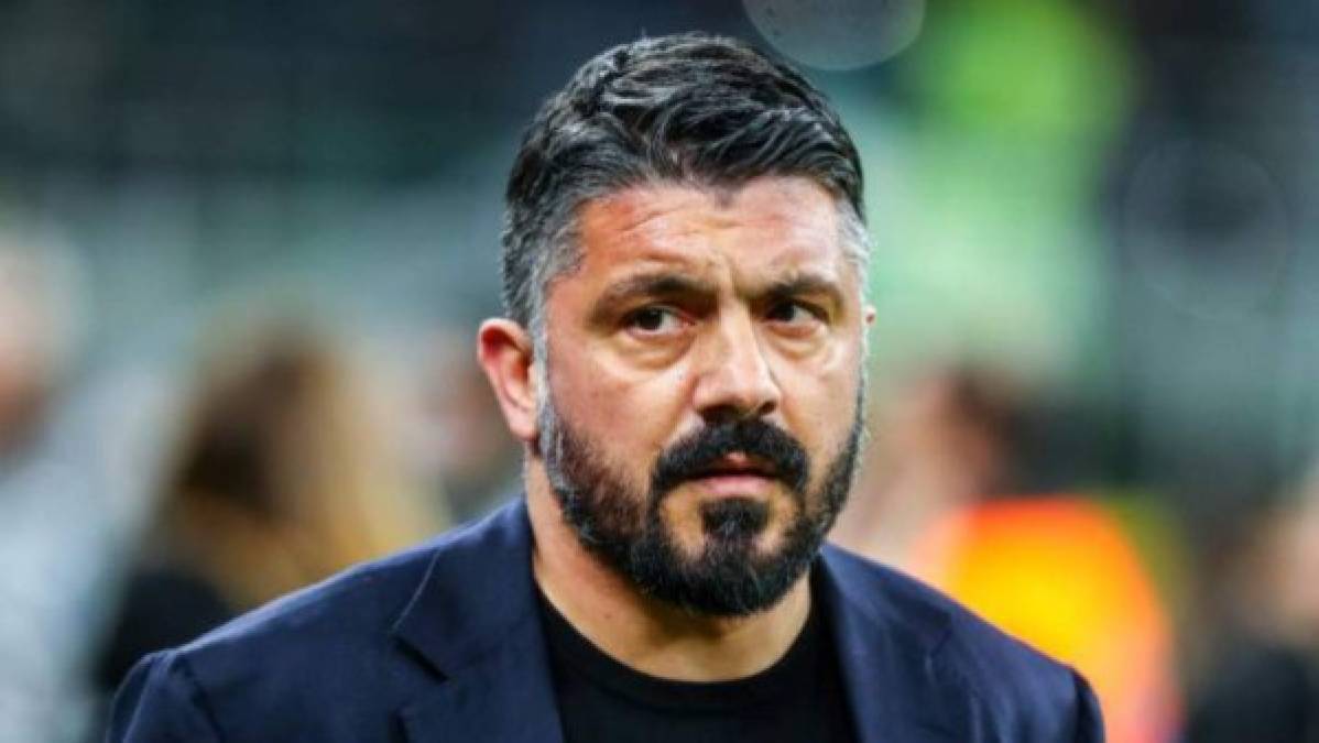 <br/>Gennaro Gattuso: Pese a la eliminación de Champions a manos del Barcelona, el entrenador italiano estará renovando con el Napoli hasta el 2023.<br/>