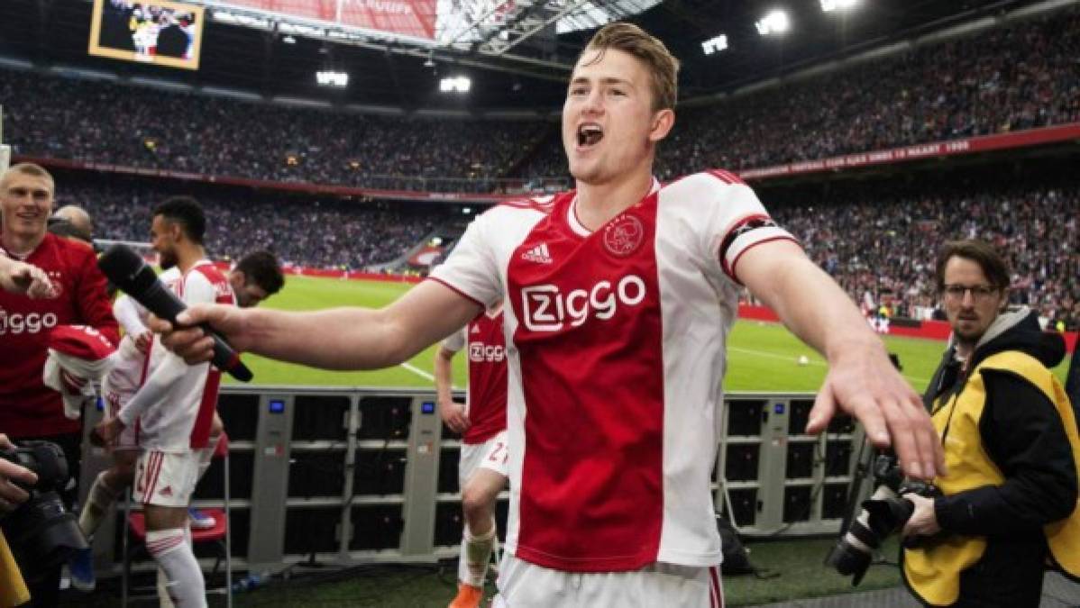 Los medios ingleses se hacen eco de las diferencias económicas que separan a Matthijs de Ligt y al Barcelona. El defensa holandés se aleja de club azulgrana y desde el país británico vinculan al jugador con el Manchester United.