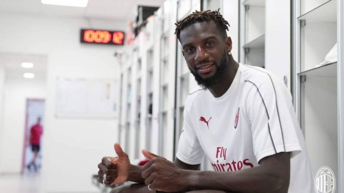 El mediocampista Tiémoué Bakayoko (25 años) ya habría llegado a un acuerdo con el Milan de cara a la próxima campaña.