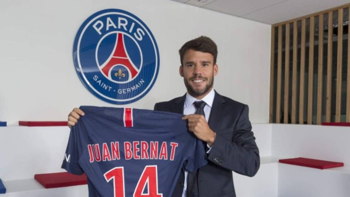 El Paris Saint-Germain oficializa la incorporación de Juan Bernat. Paga 14 millones al Bayern de Múnich por el lateral valenciano, que firma hasta 2021.