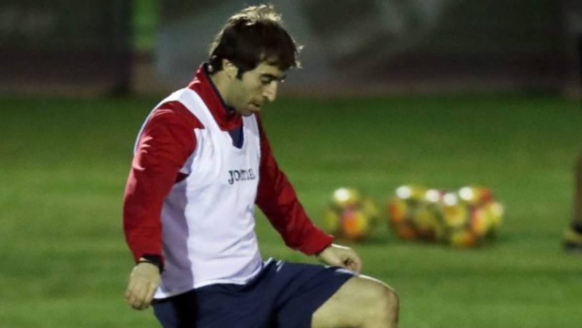 Mathieu Flamini: Centrocampista francés de 36 años de edad.