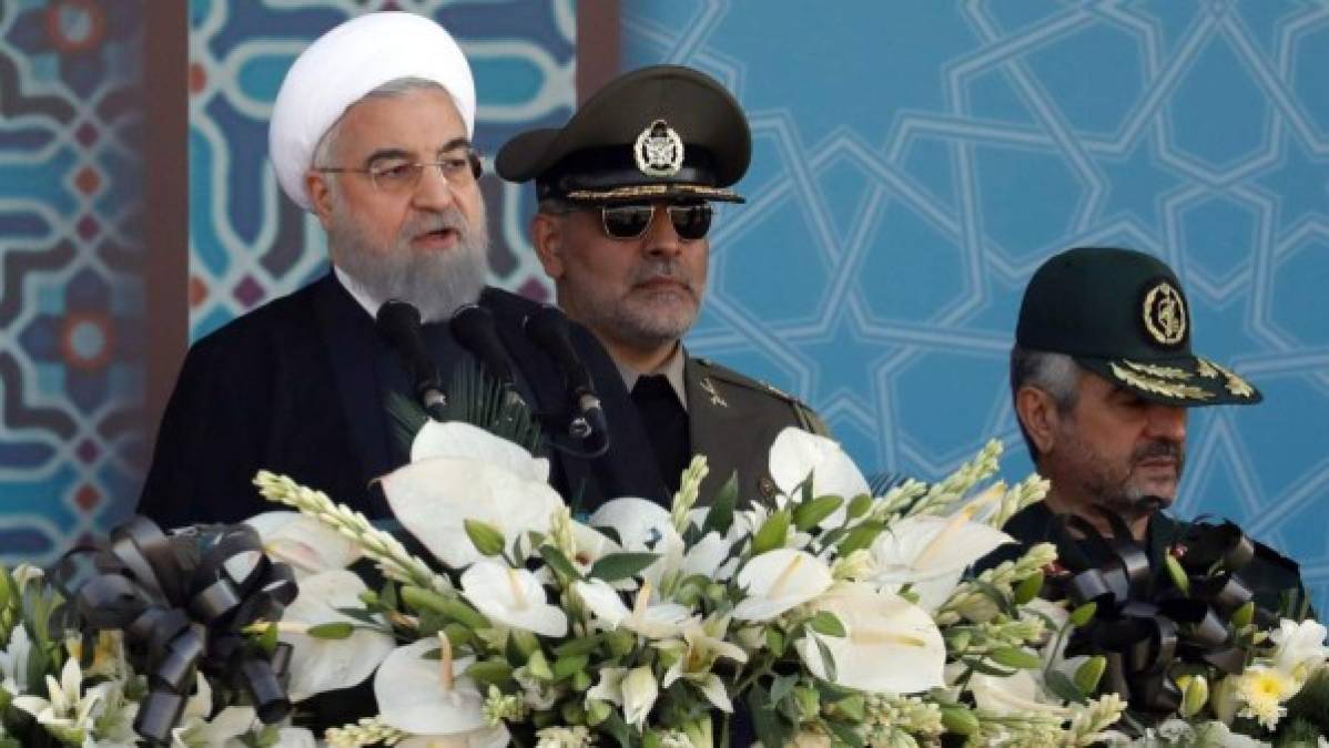Rohani también advirtió que Irán controla y podría cerrar el estrecho de Ormuz, un punto estratégico en el Golfo Pérsico por donde circula el 30% del petróleo transportado por vía marítima a nivel mundial.