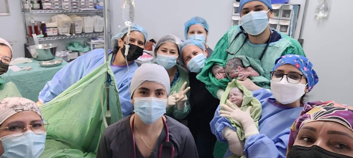 Madre de ocho niños da a luz a trillizos en el Catarino Rivas