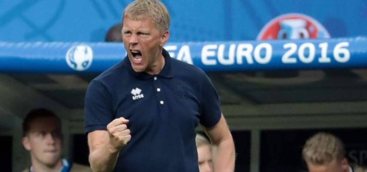 El seleccionador islandés Heimir Hallgrimsson, que llevó al país nórdico a la disputa de su primer Mundial, ha decidido marcharse. La Federación Islandesa de Fútbol ha anunciado que ha decidido abandonar después de siete años en el cargo. Ahora trabajará como dentista.