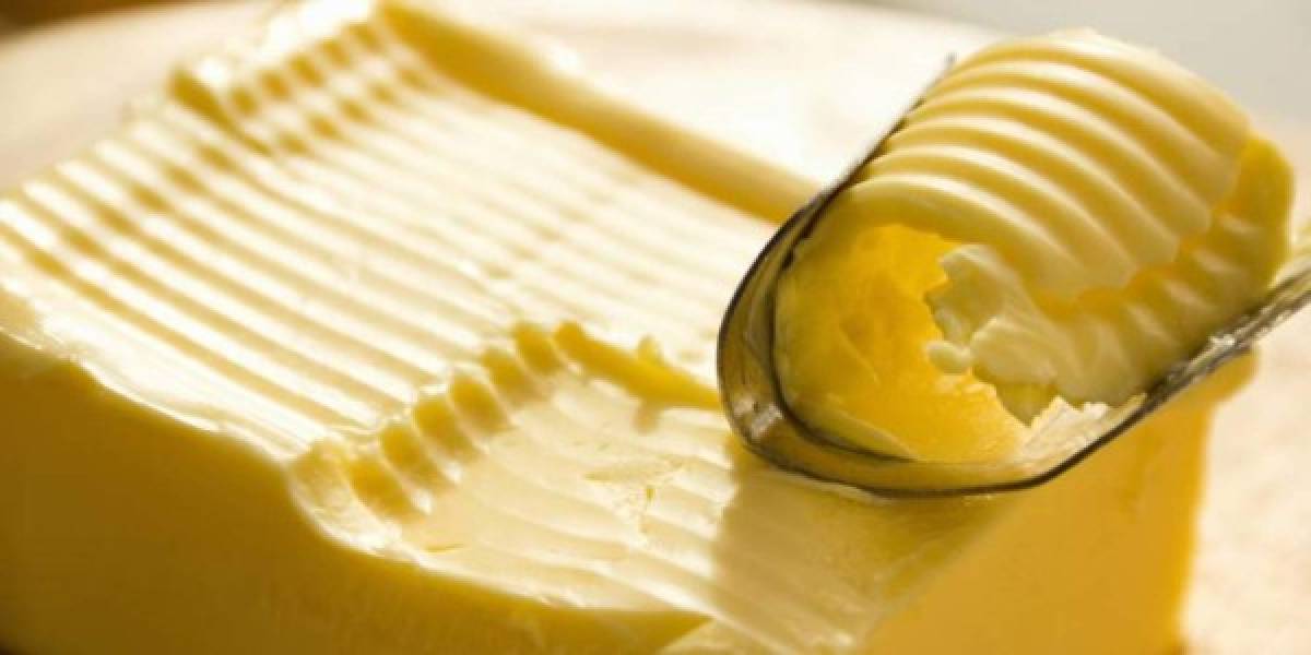 La margarina: Debido a su alto contenido en grasas, debe ser consumida con mucha moderación y en pequeñas cantidades.