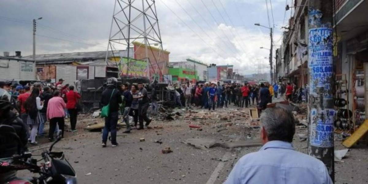 En este hecho cuatro personas murieron y 29 resultaron heridas de gravedad.