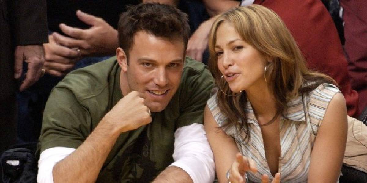 El fin de la relación de López y Affleck se confirmó en enero de 2004.