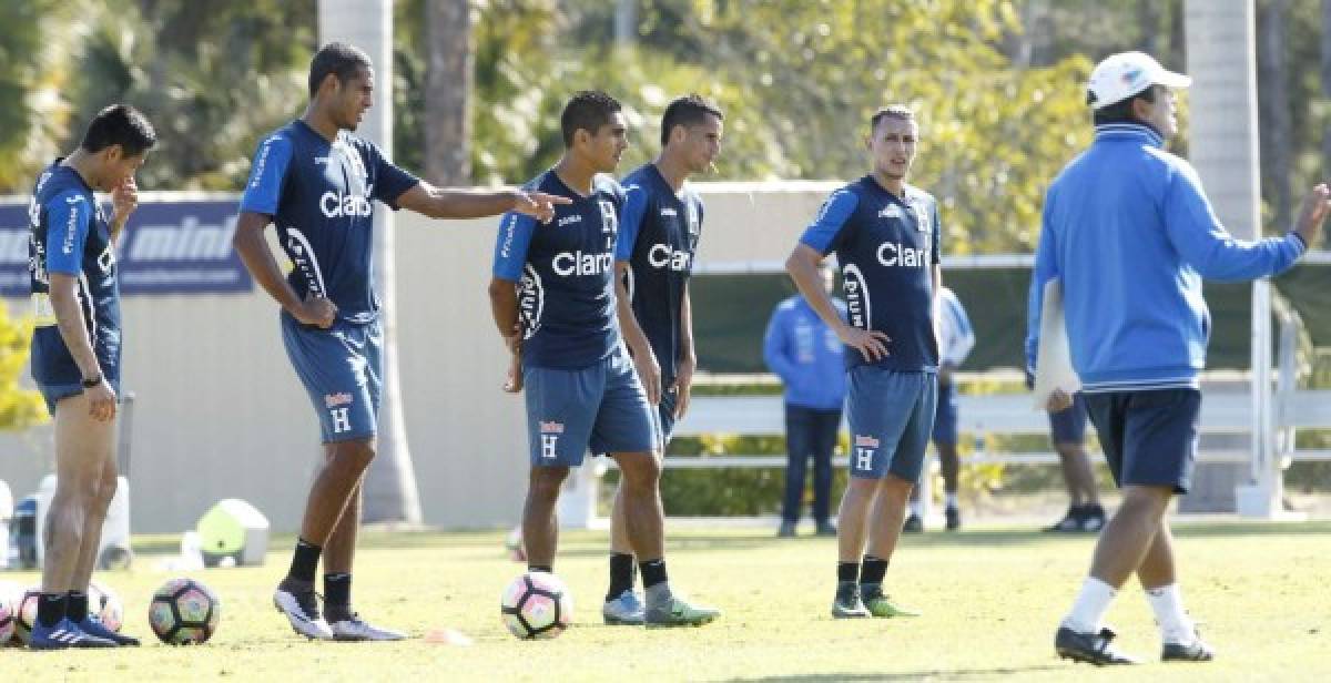 El fallo: Si Jorge Luis Pinto detecta que un jugador incumplió con los códigos disciplinarios y del respetos ese jugador ya cayó en desgracia. Si no lo aparta en el momento, lo puede hacer en el momento indicado.