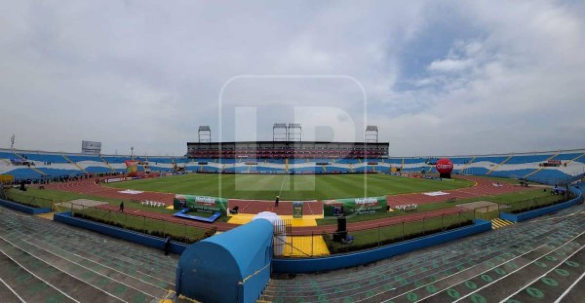 Hay que guardar el distanciamiento y por eso se han marcado los espacios en el estadio Olímpico para que se puedan cumplir los protocolos de bioseguridad.