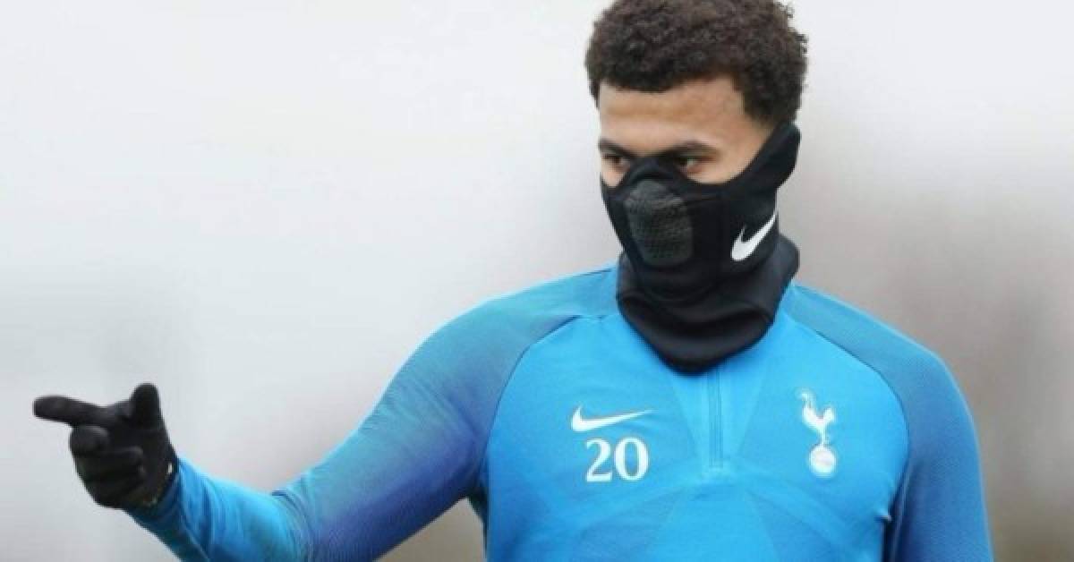 Dele Alli es un futbolista inglés. Juega de medio centro ofensivo y su equipo es el Tottenham Hotspur de la Premier League.​