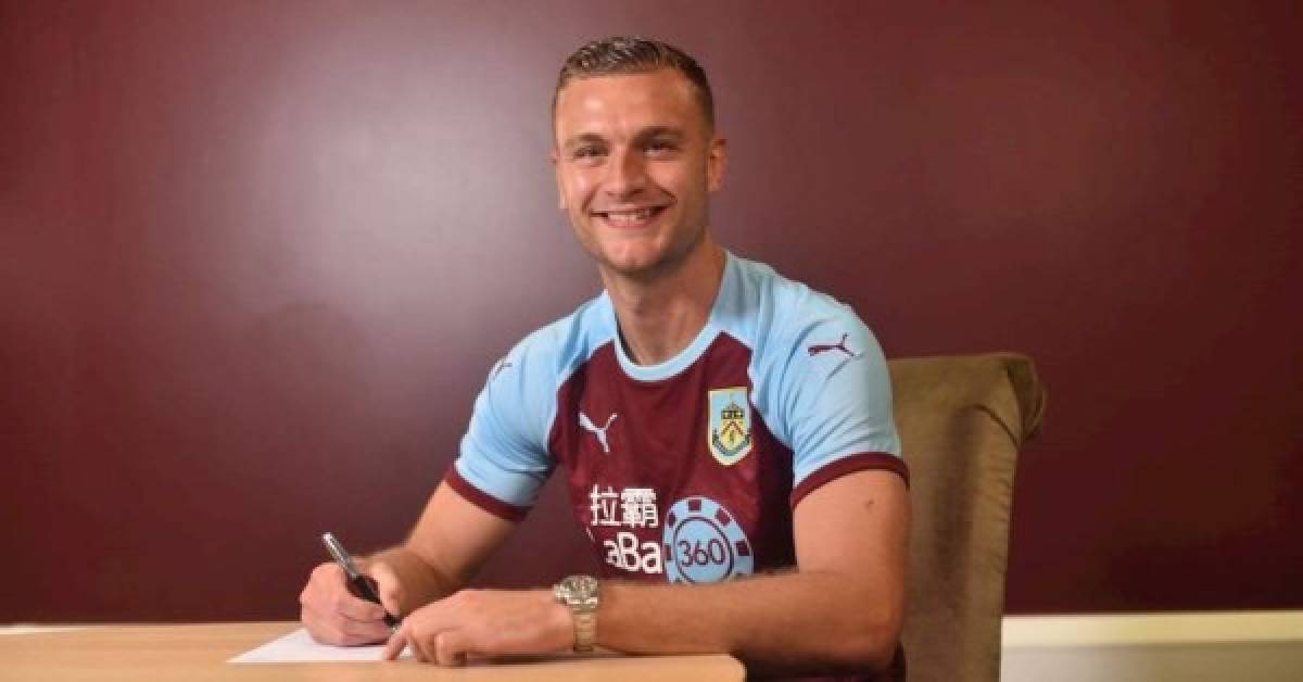 El Burnley ha fichado al central inglés Ben Gibson por 16.900.000 €. Firma hasta junio de 2022.