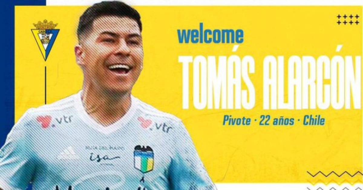 El mediocampista chileno Tomás Alarcón fue anunciado como nuevo fichaje del Cádiz, club en donde milita el hondureño Choco Lozano. Foto Twitter Cádiz.