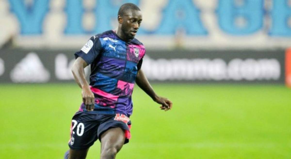 Según Gazzetta dello Sport, el Atalanta está interesado en fichar al lateral franco-senegalés Youssouf Sabaly, que juega en el Girondins de Burdeos.
