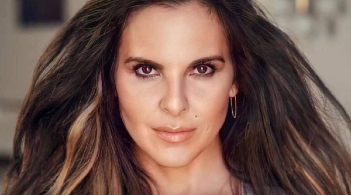 Del Castillo tiene una explicación al hecho de que su hija menor, Kate del Castillo, aún no haya encontrado el amor.