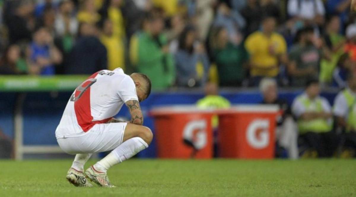 Paolo Guerrero estaba triste tras perder la final de la Copa América.