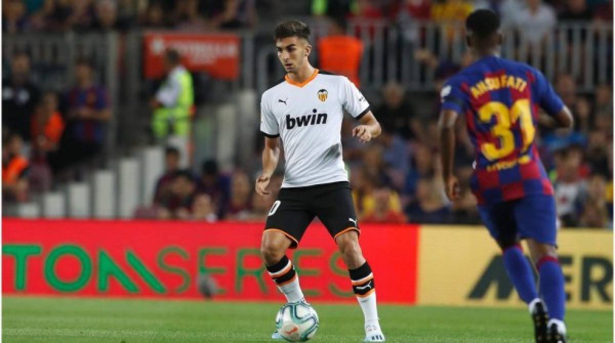 Ferran Torres se ha convertido en el jugador con mayor capacidad para desbordar en el Valencia. Sus buenas actuaciones esta temporada han llamado la atención del Barcelona.