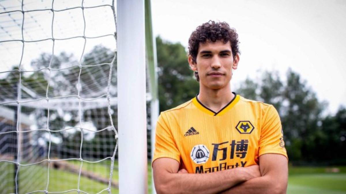 El defensa español Jesús Vallejo está a un paso de dejar el Wolverhampton de la Premier League para marcharse cedido al Granada CF por parte del Real Madrid.