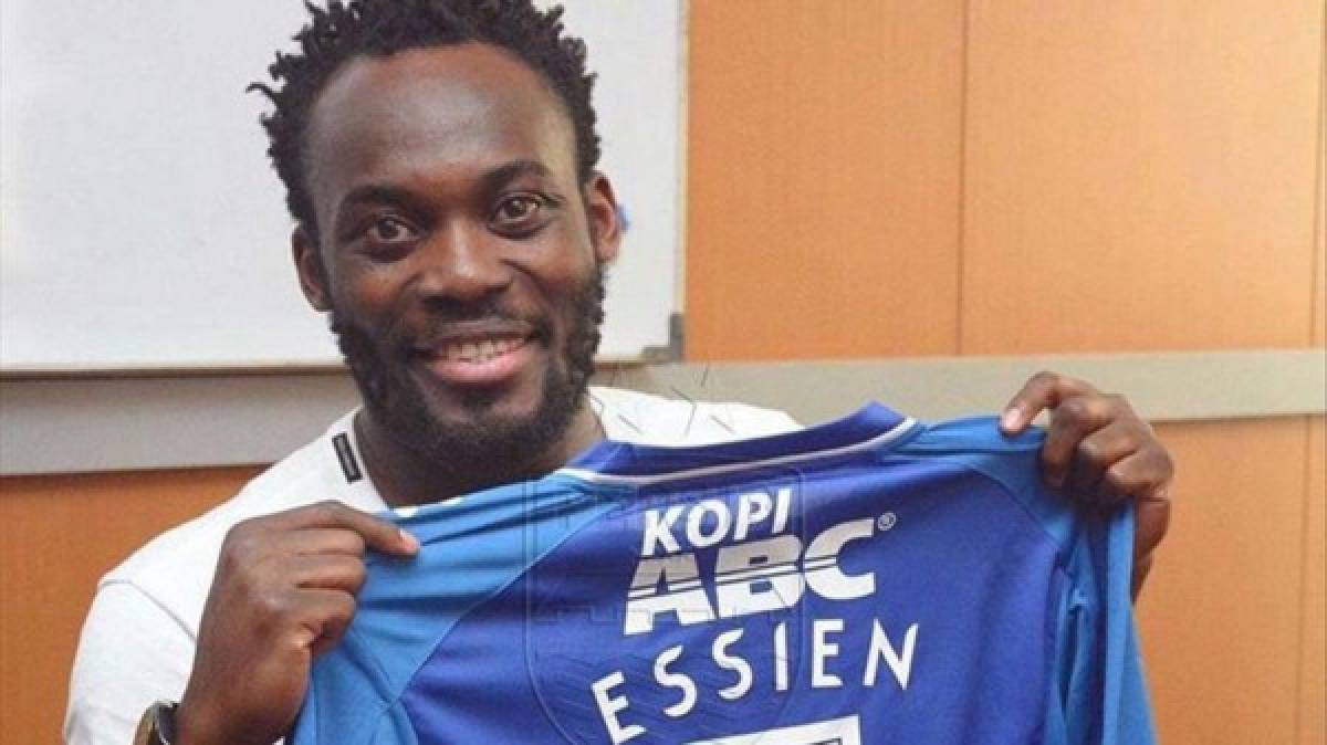 Michael Essien: El ex del Chelsea y del Real Madrid, que se encontraba sin equipo desde que dejó el Panathinaikos la temporada pasada, ha firmado por el Persib Bandung de Indonesia.