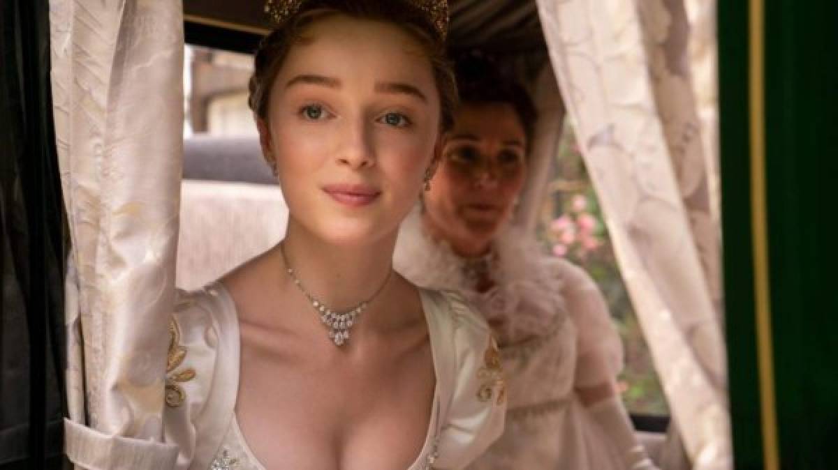 Phoebe Dynevor, quien da vida a Daphne en este proyecto, consideró improbable que pronto sean filmados nuevos episodios de la serie, en parte porque la situación actual dificultaría la realización de escenas íntimas.<br/><br/>'No me imagino cómo sería posible filmar bajo estas circunstancias. Hay muchos extras e integrantes de la producción, y es un programa muy íntimo. No sé cómo podríamos filmarlo bajo las reglas de Covid a menos de que antes estuviera disponible una vacuna', dijo la actriz en entrevista con el portal Deadline.