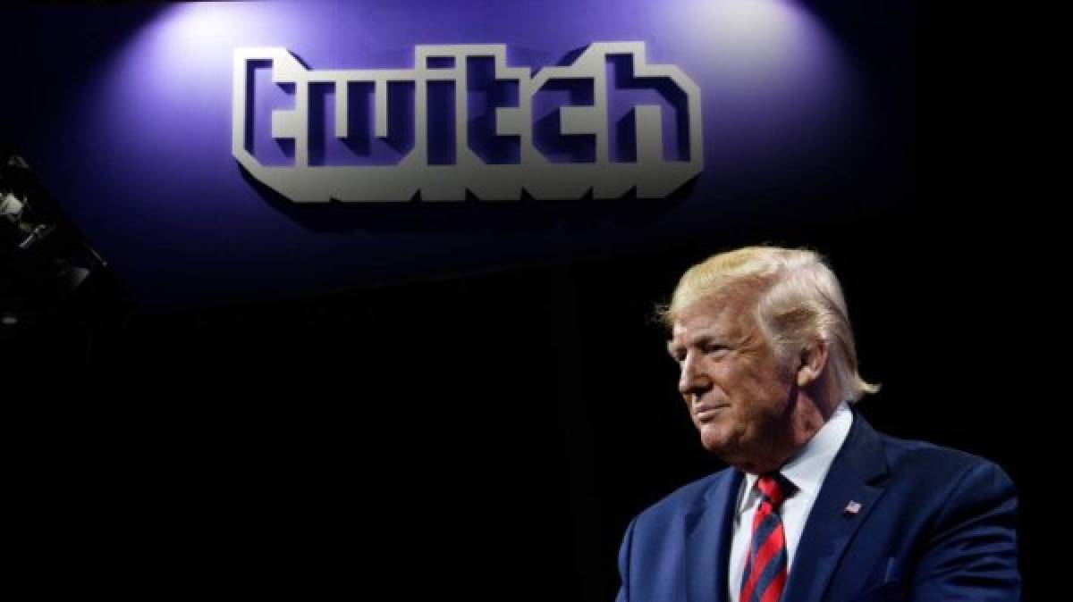 Twitch (152,000 seguidores)<br/>La plataforma de difusión de videos, propiedad del gigante Amazon y muy apreciada por los 'gamers' para divulgar sus partidas en directo, también adoptó el jueves la decisión de suspender la cuenta del presidente de Estados Unidos.