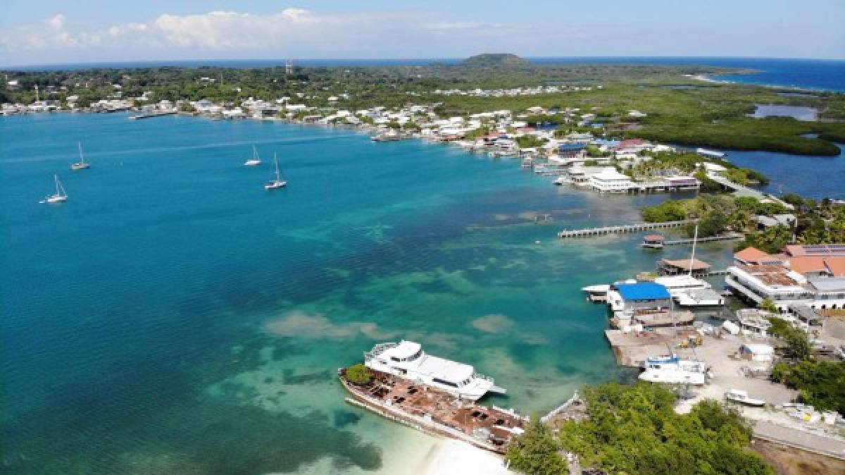 Con sus arenas blancas y sus aguas turquesas, la isla caribeña de Utila es un verdadero paraíso tropical y uno de los destinos turísticos predilectos para este 2019.<br/><br/>En la Ruta 504 le presentamos 10 razones para visitar Utila: