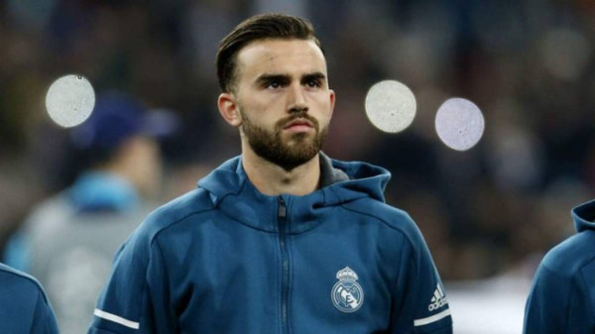 Borja Mayoral: El delantero es otro de los que aparece en la lista de las ventas del Real Madrid para la próxima campaña. Los blancos lo planean vender por unos 10 millones de euros. Se menciona que el Getafe está interesado en comprarle.