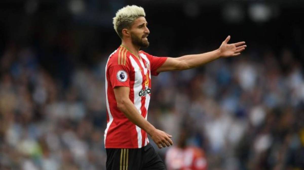 Fabio Borini, delantero italiano que ha descendido con el Sunderland en la Premier League, interesa al Milan.