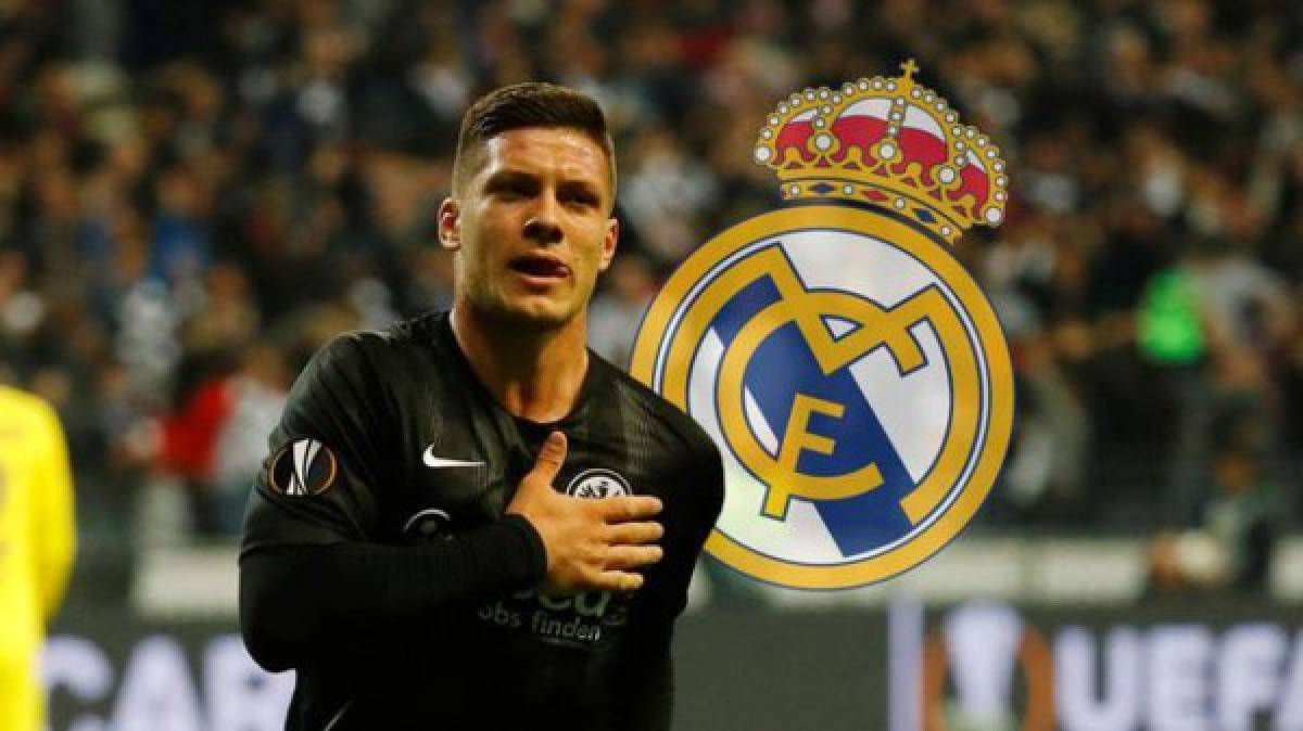 Dan por cerrado el fichaje de Jovic por el Real Madrid. Según publica Sky Sports. El Eintracht y el Real Madrid han llegado ya a un acuerdo para el traspaso de Jovic al conjunto blanco. La cifra del traspaso queda fijada en 60 millones de euros.<br/><br/><br/>