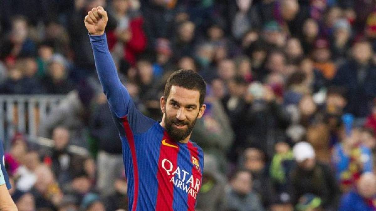 El turco Arda Turan, que no está contando con muchos minutos esta temporada en el FC Barcelona, puede empezar una nueva aventura este verano. Como apunta La Gazzetta Dello Sport, Arsenal e Inter estarían dispuestos a desembolsar 30 millones de euros por él.