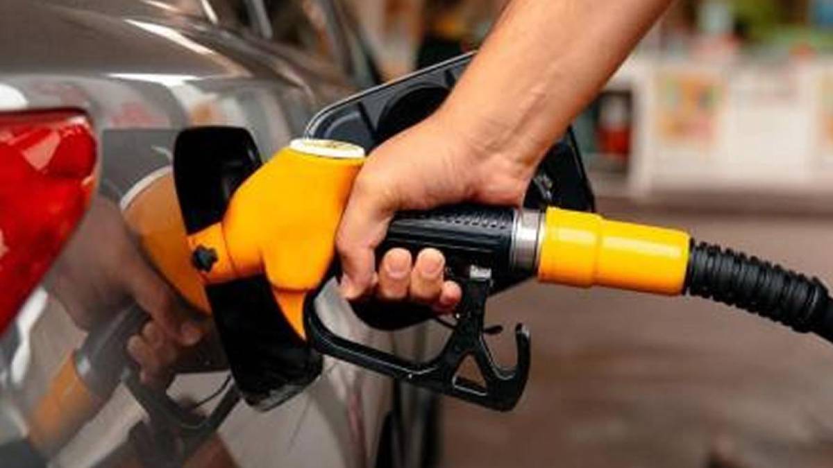 Nuevas rebajas en los precios de los combustibles