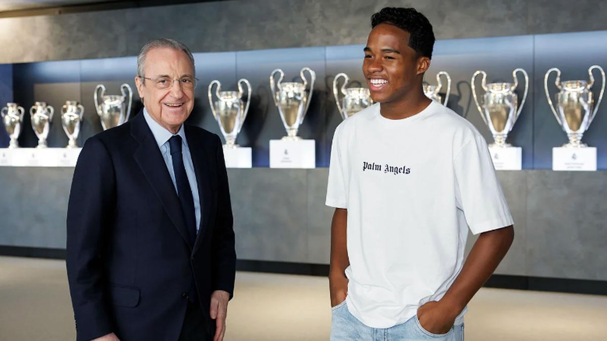 Endrick visitó el Santiago Bernabéu en este mes de diciembre y se reunió con Florentino Pérez, presidente del Real Madrid.