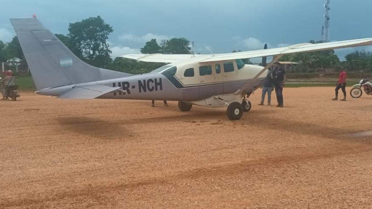 Avioneta aterriza y mata a dos personas en Puerto Lempira, Honduras