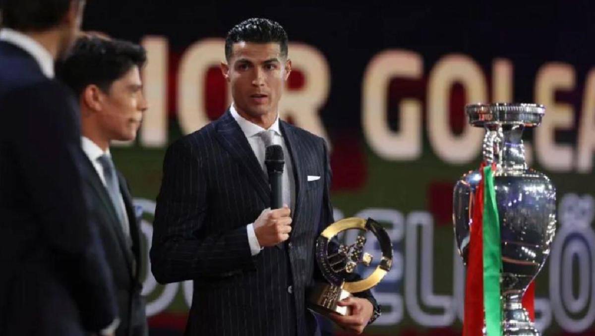 Cristiano Ronaldo recibió un premio y habló sobre su futuro: “Mi camino todavía no terminó, mi ambición está muy arriba”