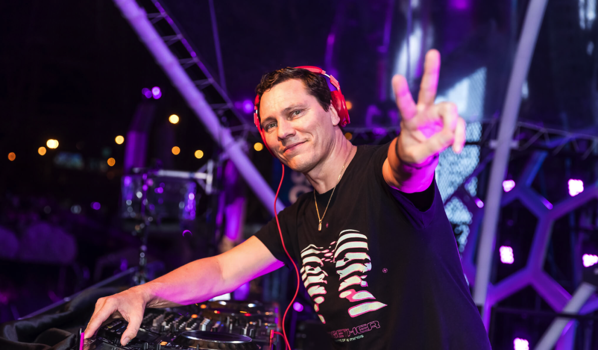 DJ Tiësto cancela su participación en el Super Bowl
