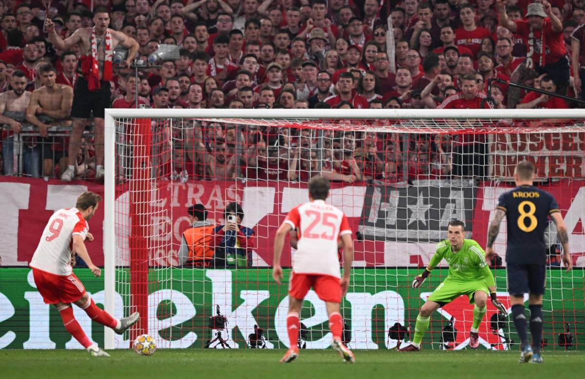 Kane colocó el 2-1 a favor del Bayern tras su lanzamiento penal.