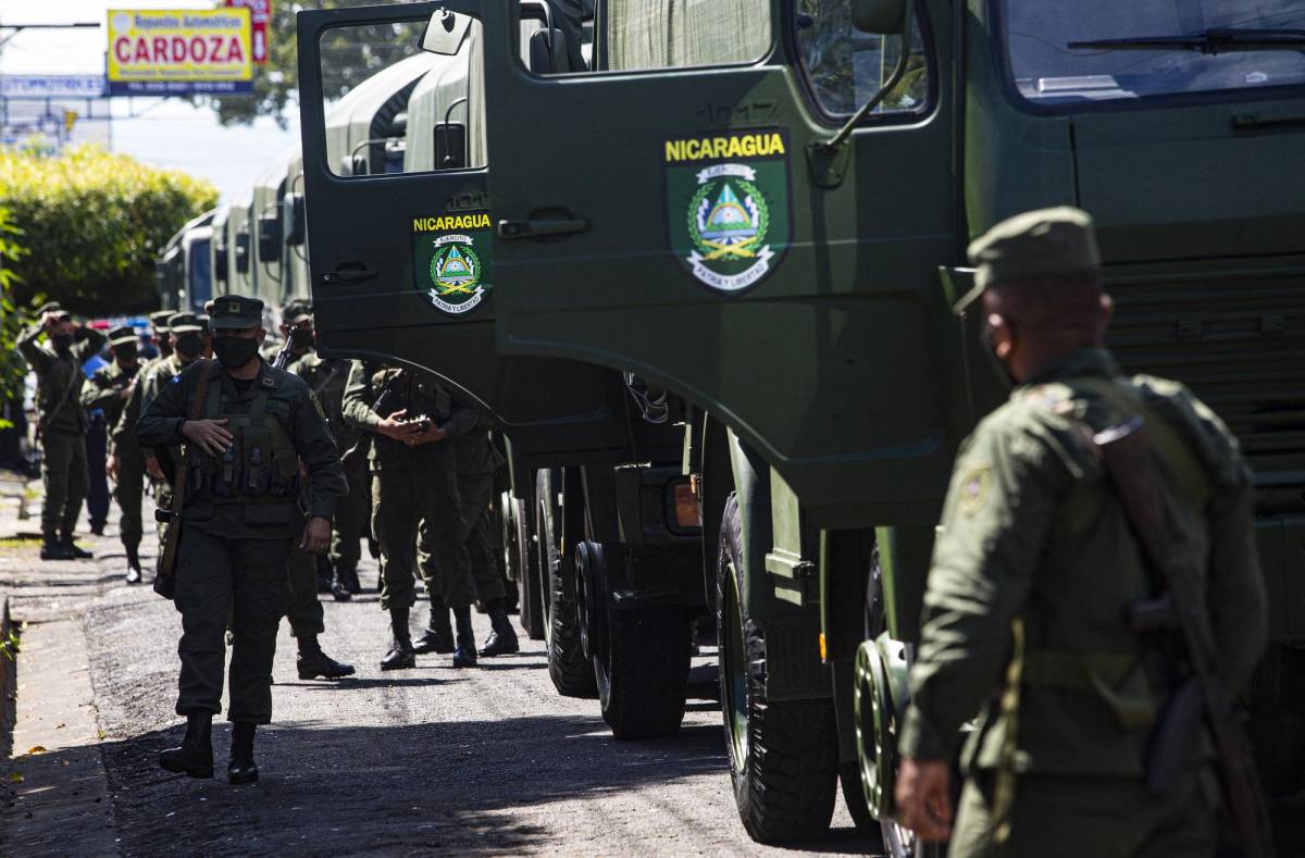 Militares salieron a las calles a una semana de las elecciones en Nicaragua.