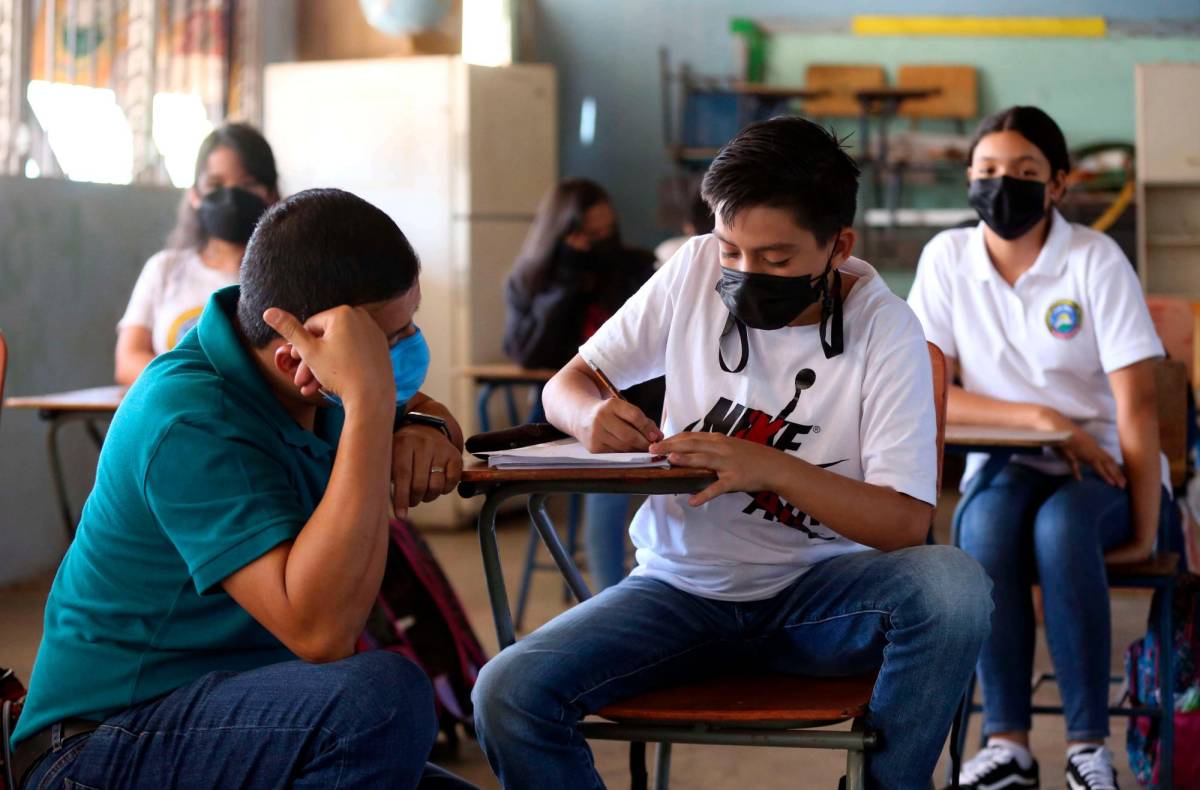 Educación en Honduras: Aplazados harán dos recuperaciones
