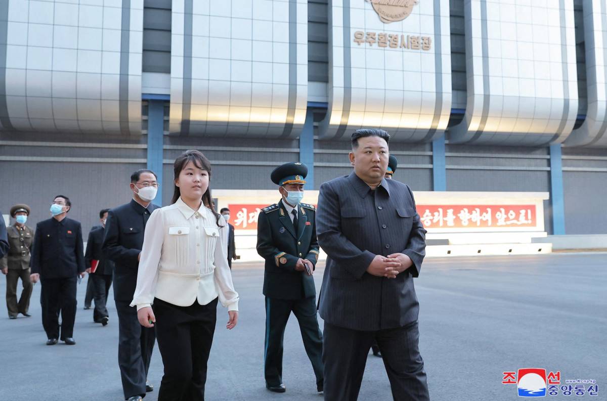 Kim ordena el lanzamiento del primer satélite espía norcoreano